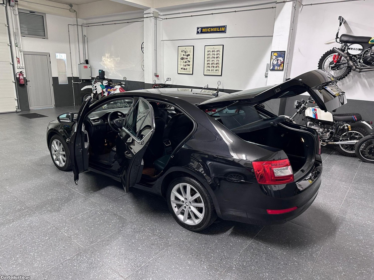 Skoda Octavia 2.0 TDI Sportline — photo 3