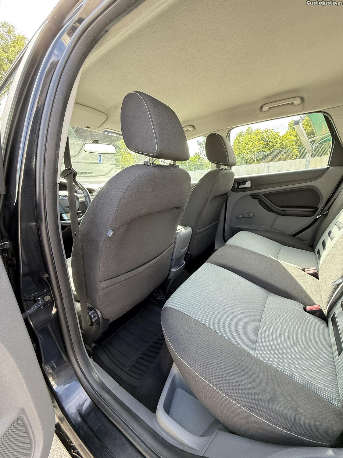 Ford Focus 1.6 TDCI de 2008 — fotografia 3