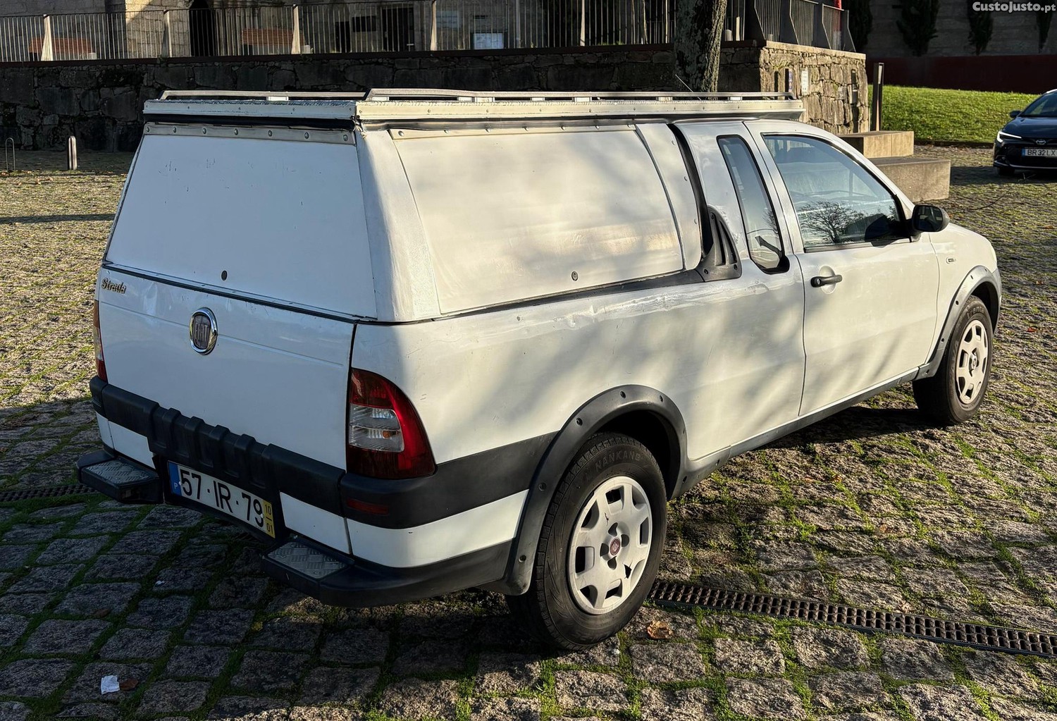 Fiat Strada Pick up com Caixa 1.3 CDTI 85cv — fotografia 18