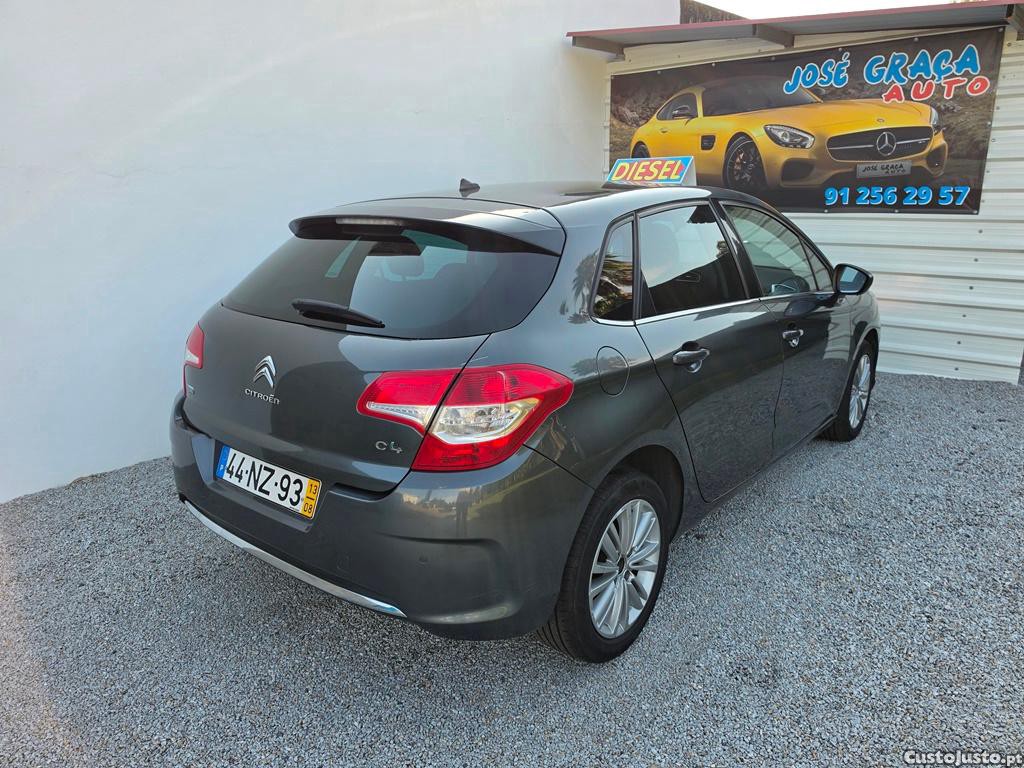 Citroën C4 1.6Hdi 114cv IVA DEDUTÍVEL 08/2013 — fotografia 11