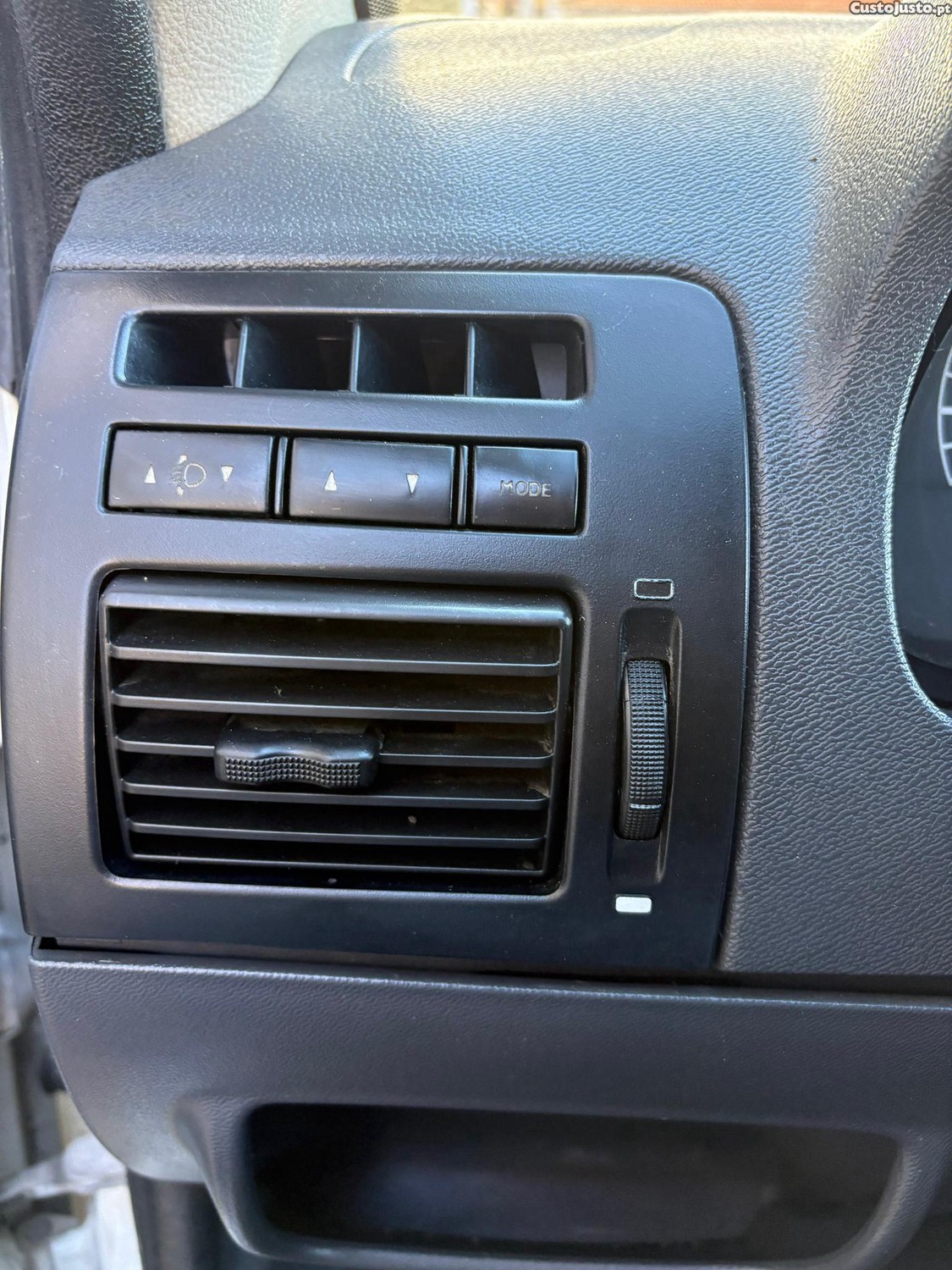 Fiat Strada Pick up com Caixa 1.3 CDTI 85cv — fotografia 2