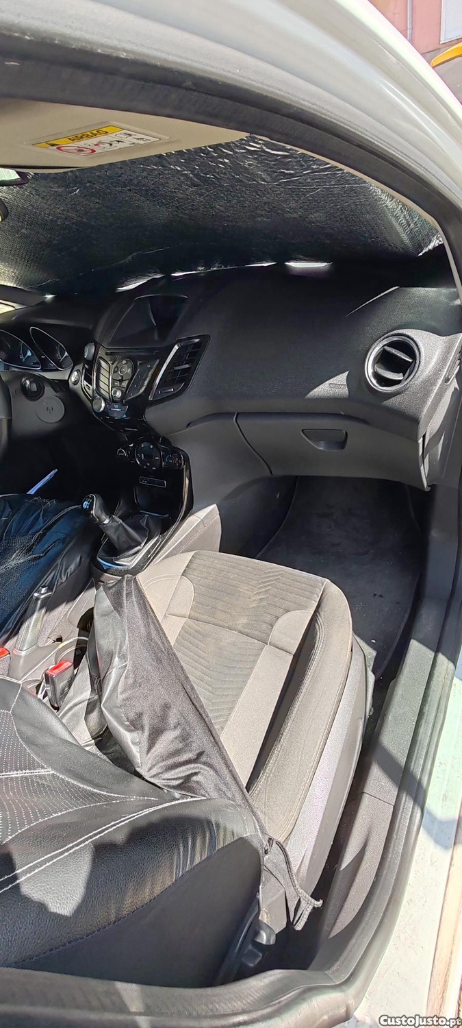 Ford Fiesta Start-Stop — photo 5