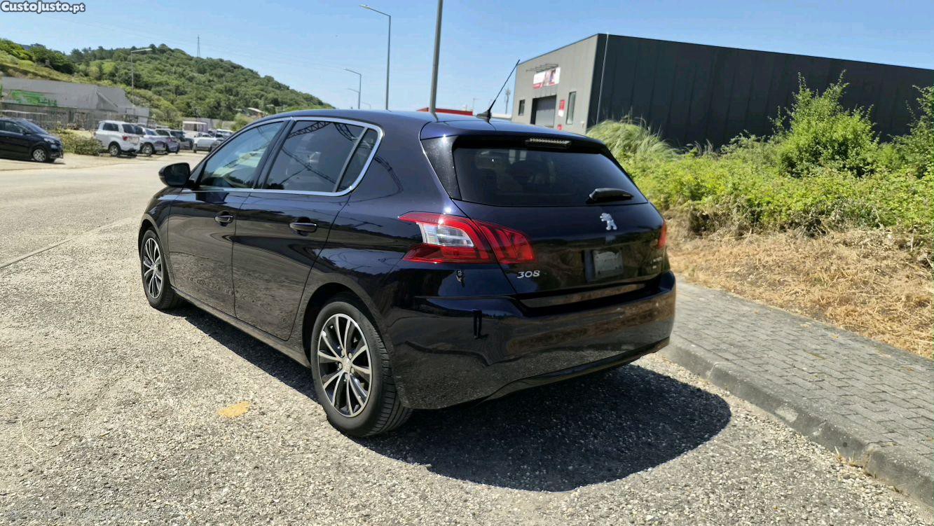 Peugeot 308 ALLURE — fotografia 9