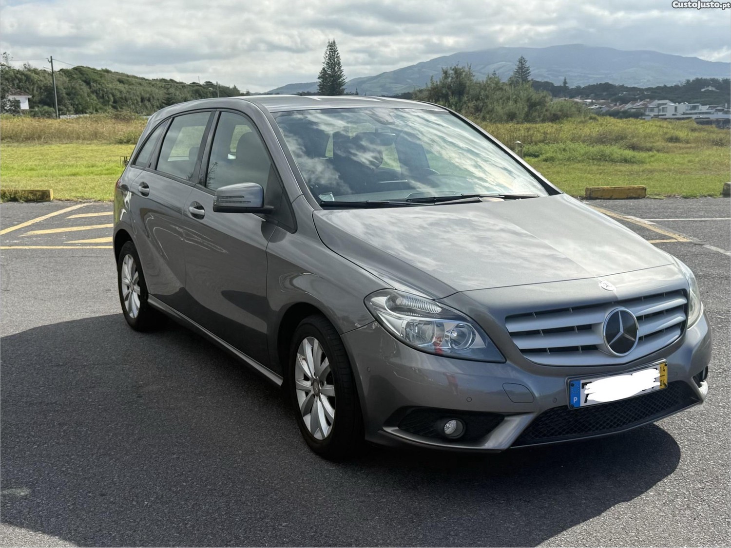 Mercedes-Benz B 180 Urban - 14 foto 2