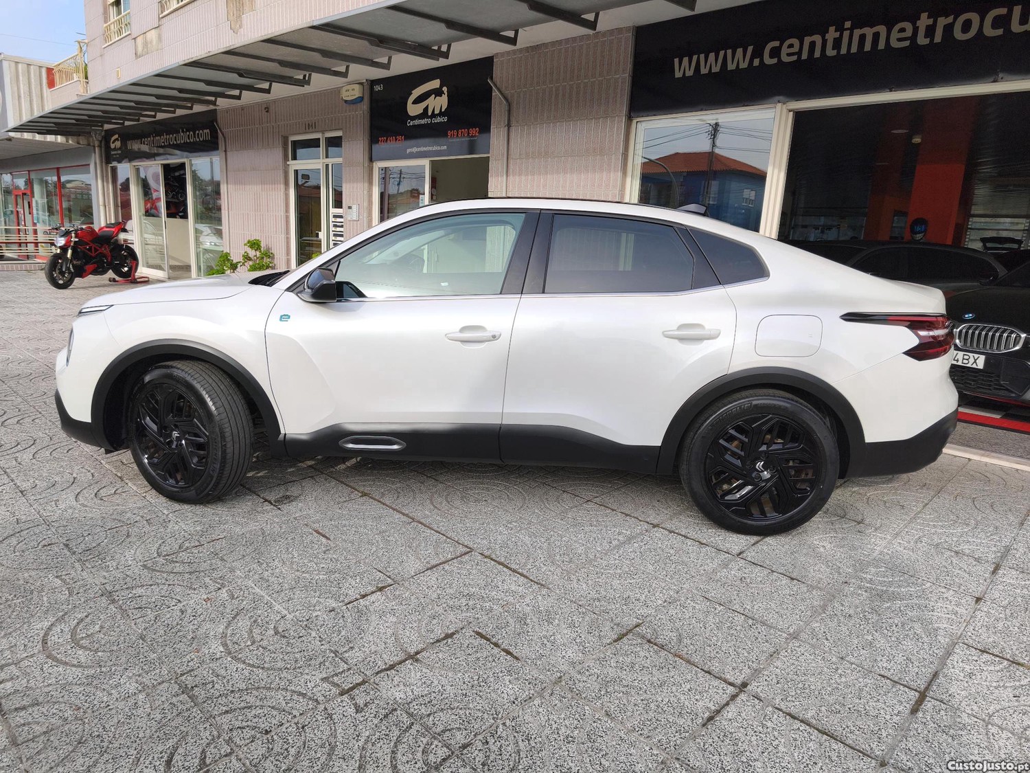 Citroën e-C4 X 54kwh 156cv E-Series Collection IVA Dedutivel - 23 — photo 2