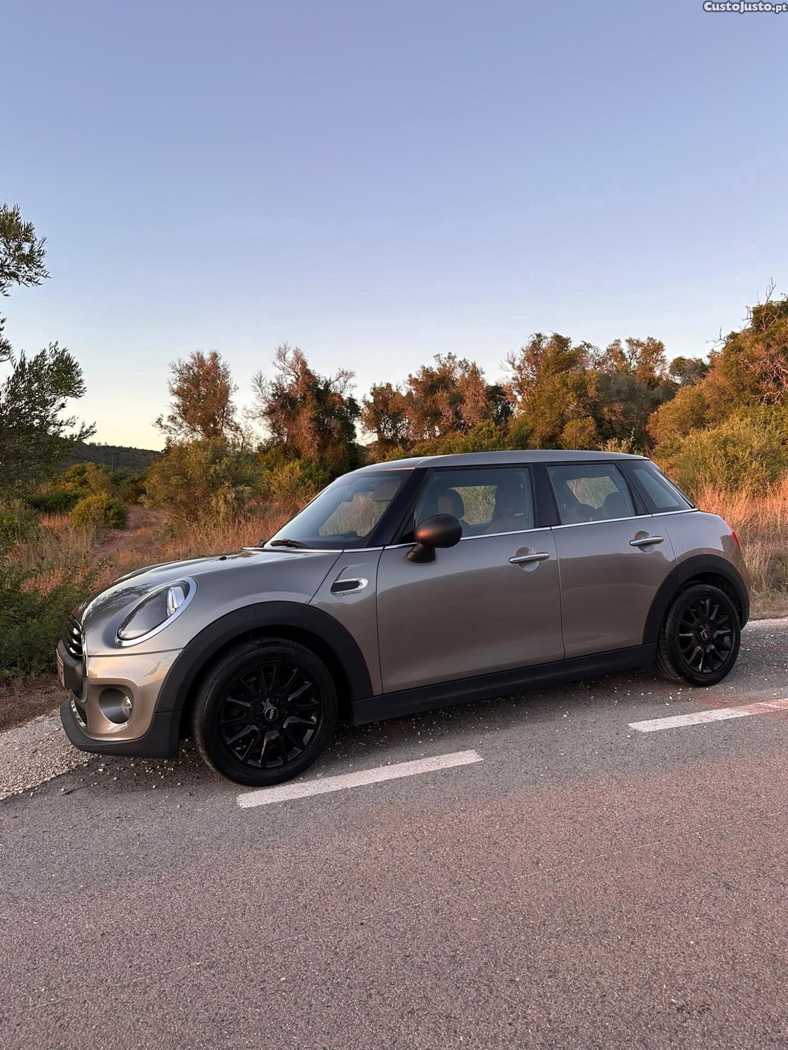 MINI One Blackyard — fotografia 8