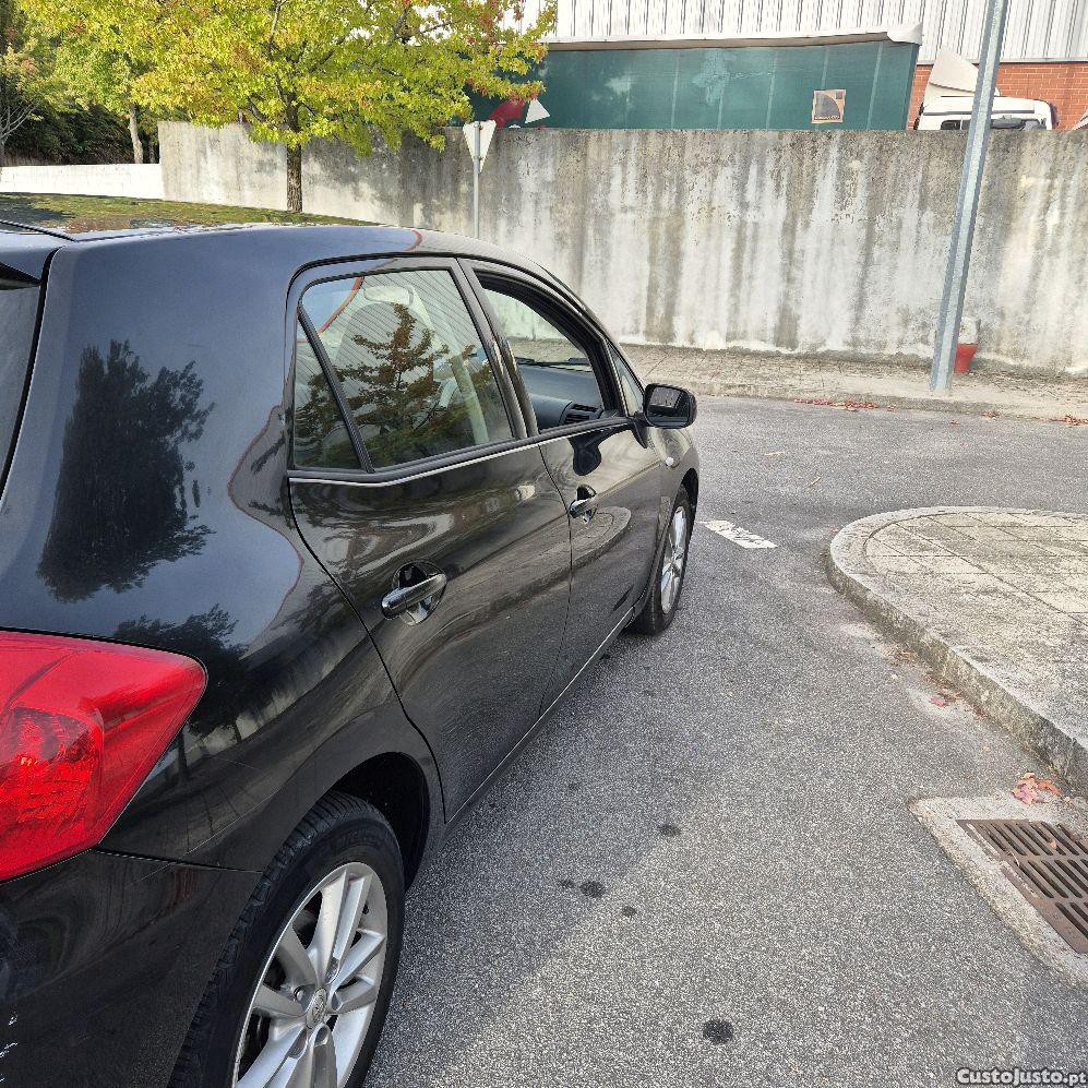 Toyota Auris d4d - 08 foto 4