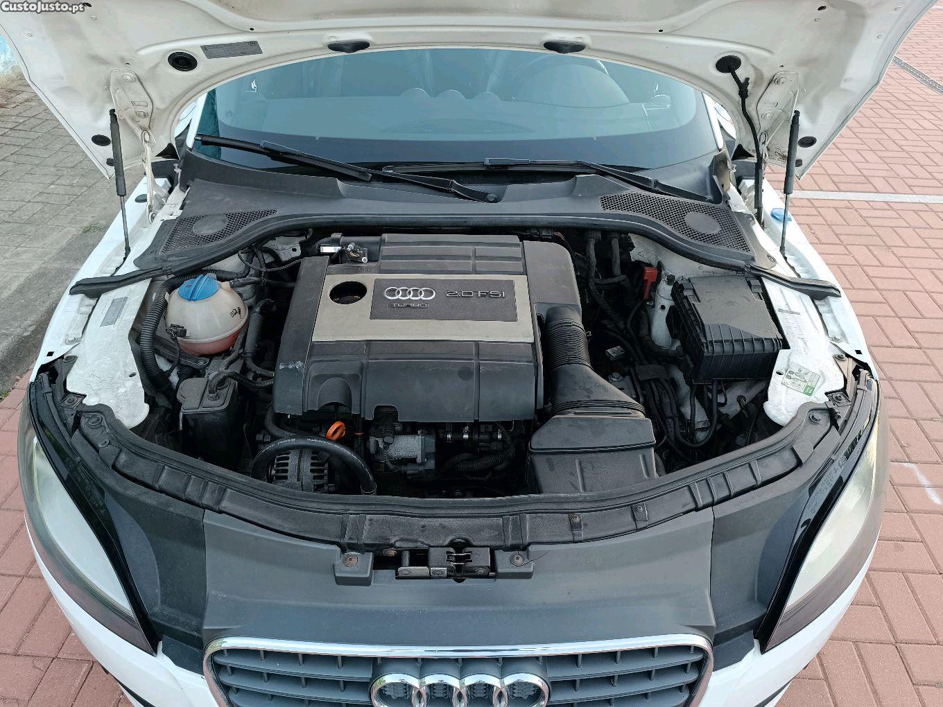 Audi TT 8j 2.0 TFSI — fotografia 2
