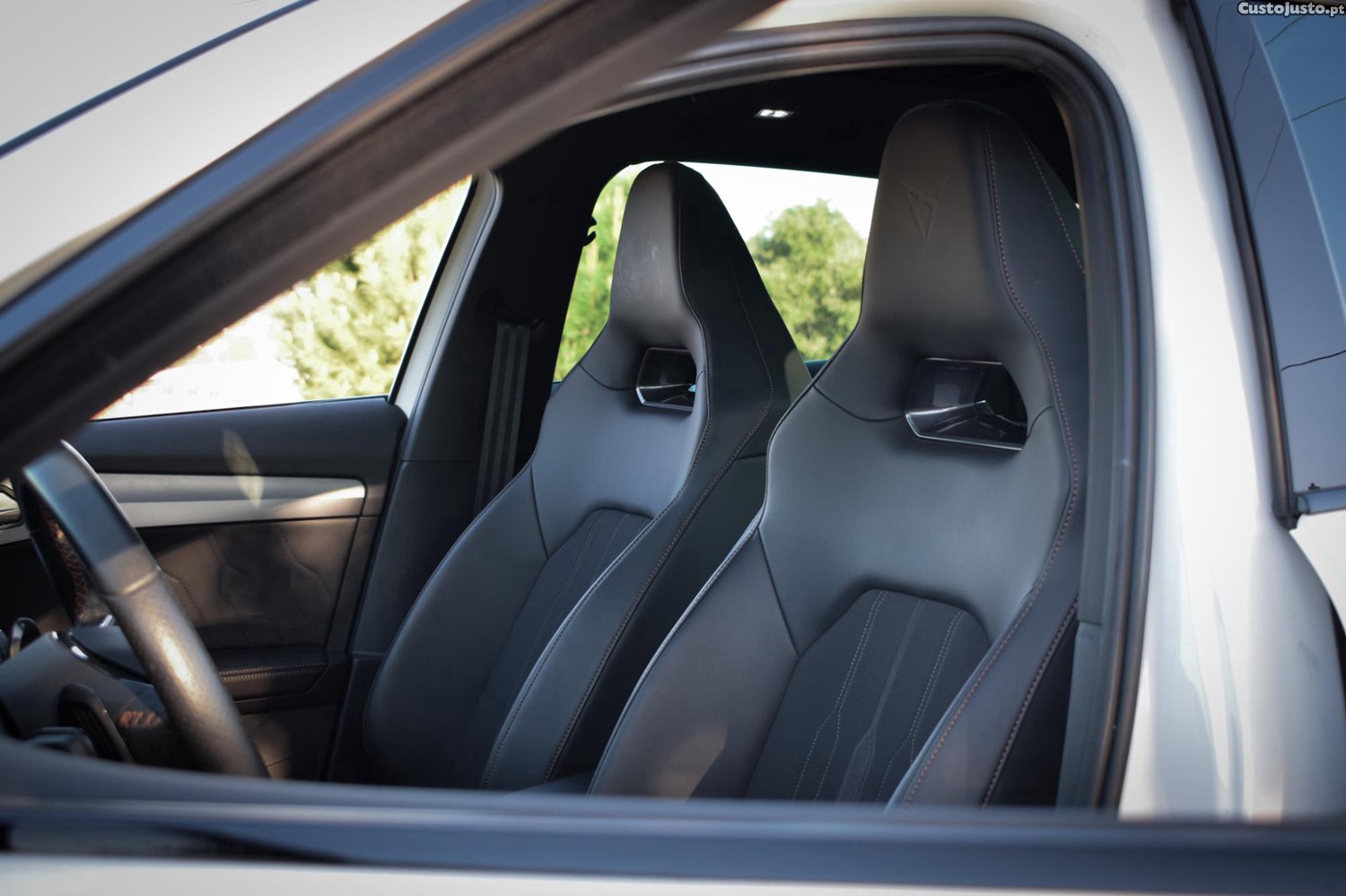 CUPRA Formentor Teto de abrir - DSG 1.4 Hybrid 204cv - 23 foto 4