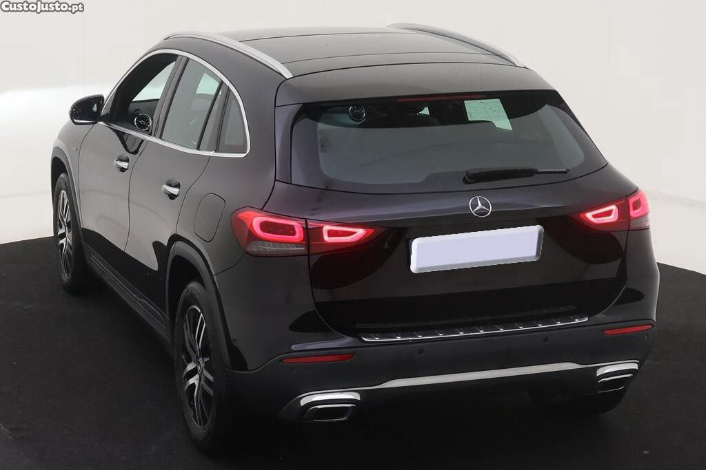 Mercedes-Benz GLA 250 Business Solution - Híbrido Plug In - 20 foto 4