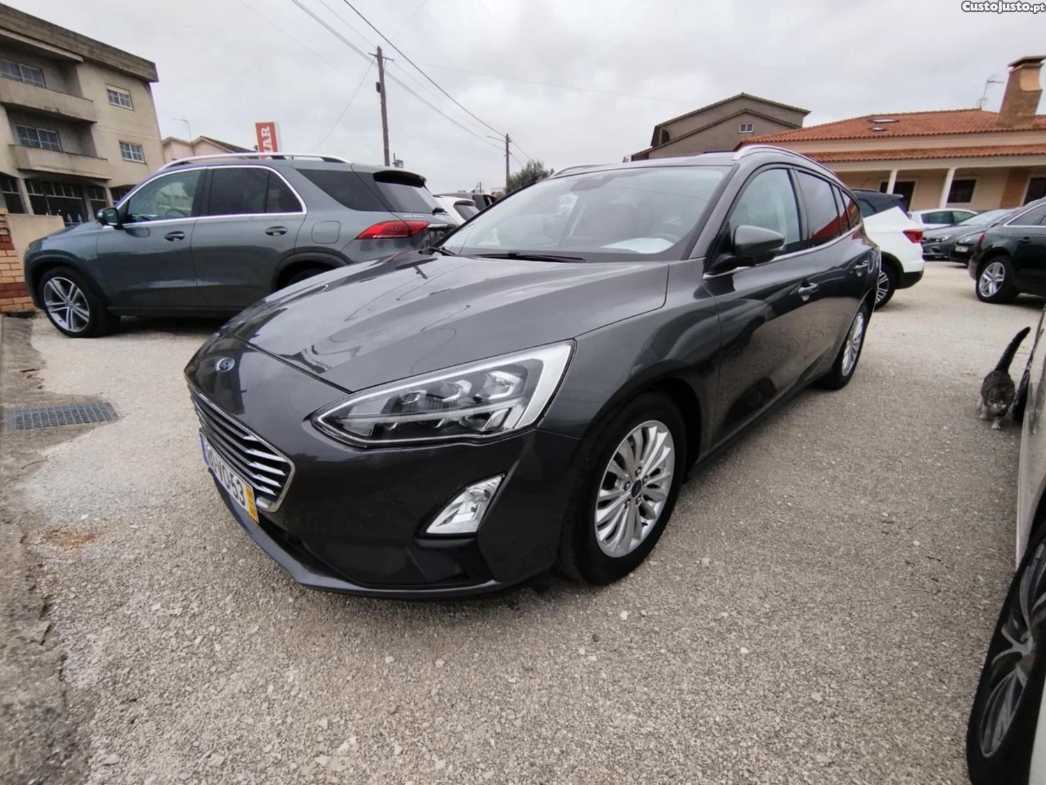 Ford Focus 1.5 tdci ecoblue titanium 120cv — fotografia 9
