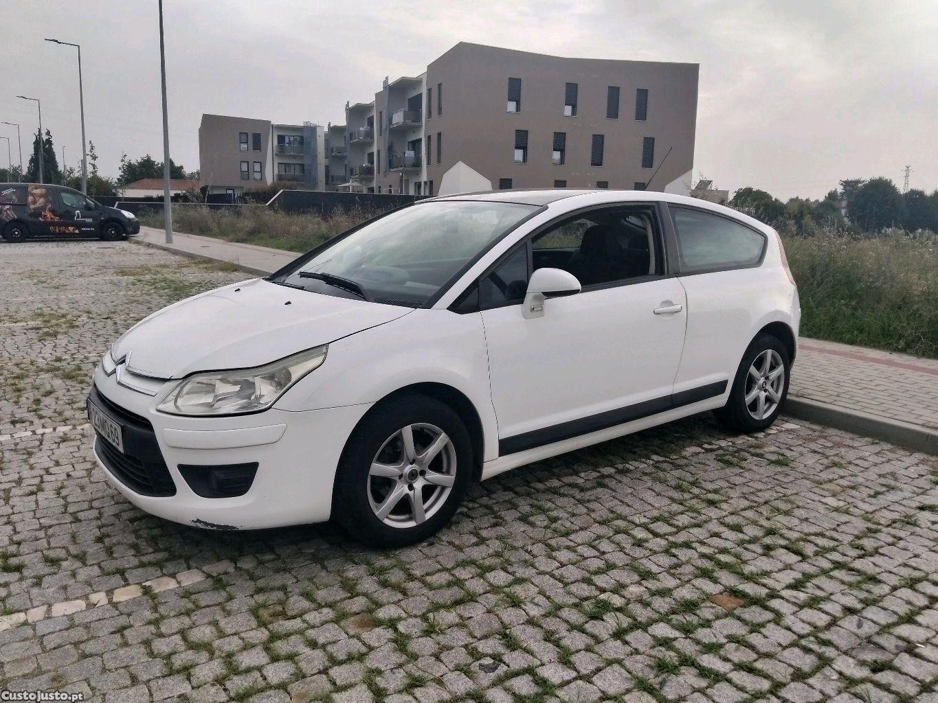 Citroën C4 Coupé 5 lugares 1.6 HDi - 08 foto 3