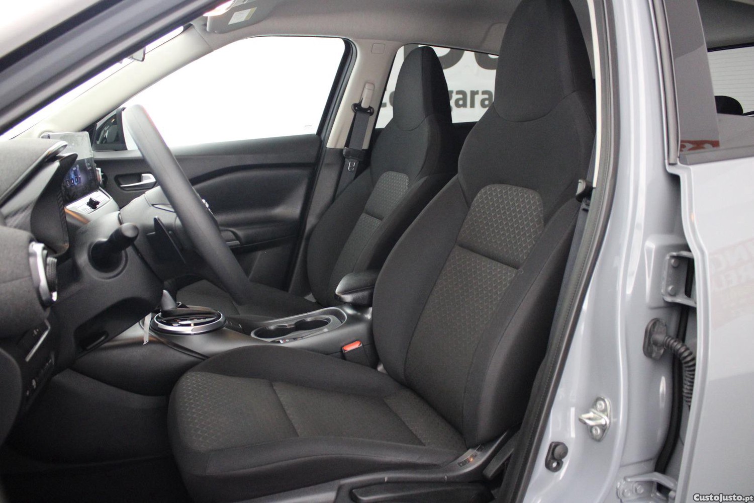 Nissan Juke 1.0 DIG-T ACENTA (AUTO) — fotografia 10