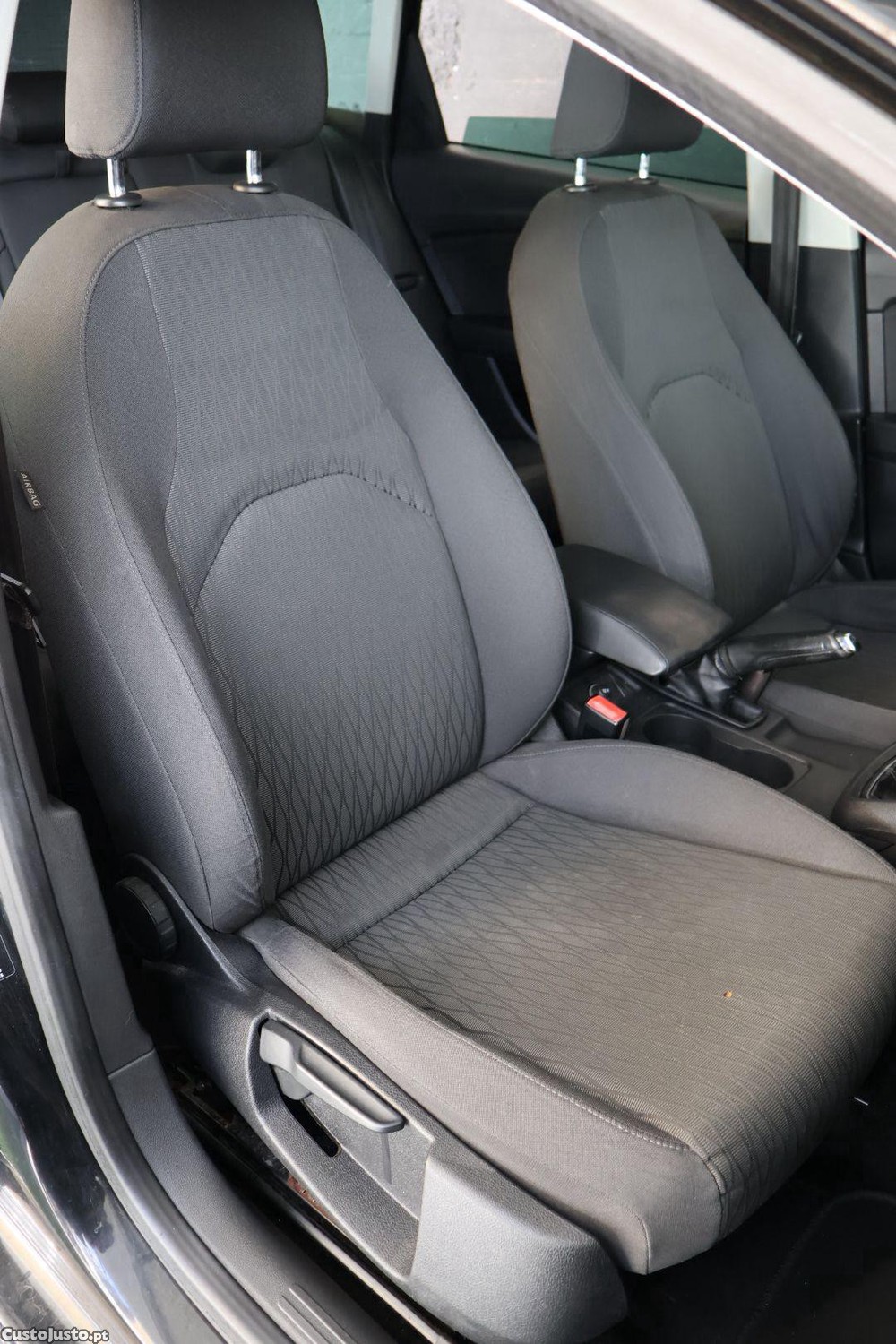 SEAT Leon 1.6 Tdi ST — fotografia 3