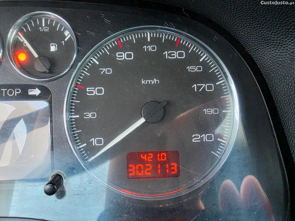 Peugeot 307 Sw 7 Lugares 1.6HDi 90Cv 11/2006 — fotografia 3