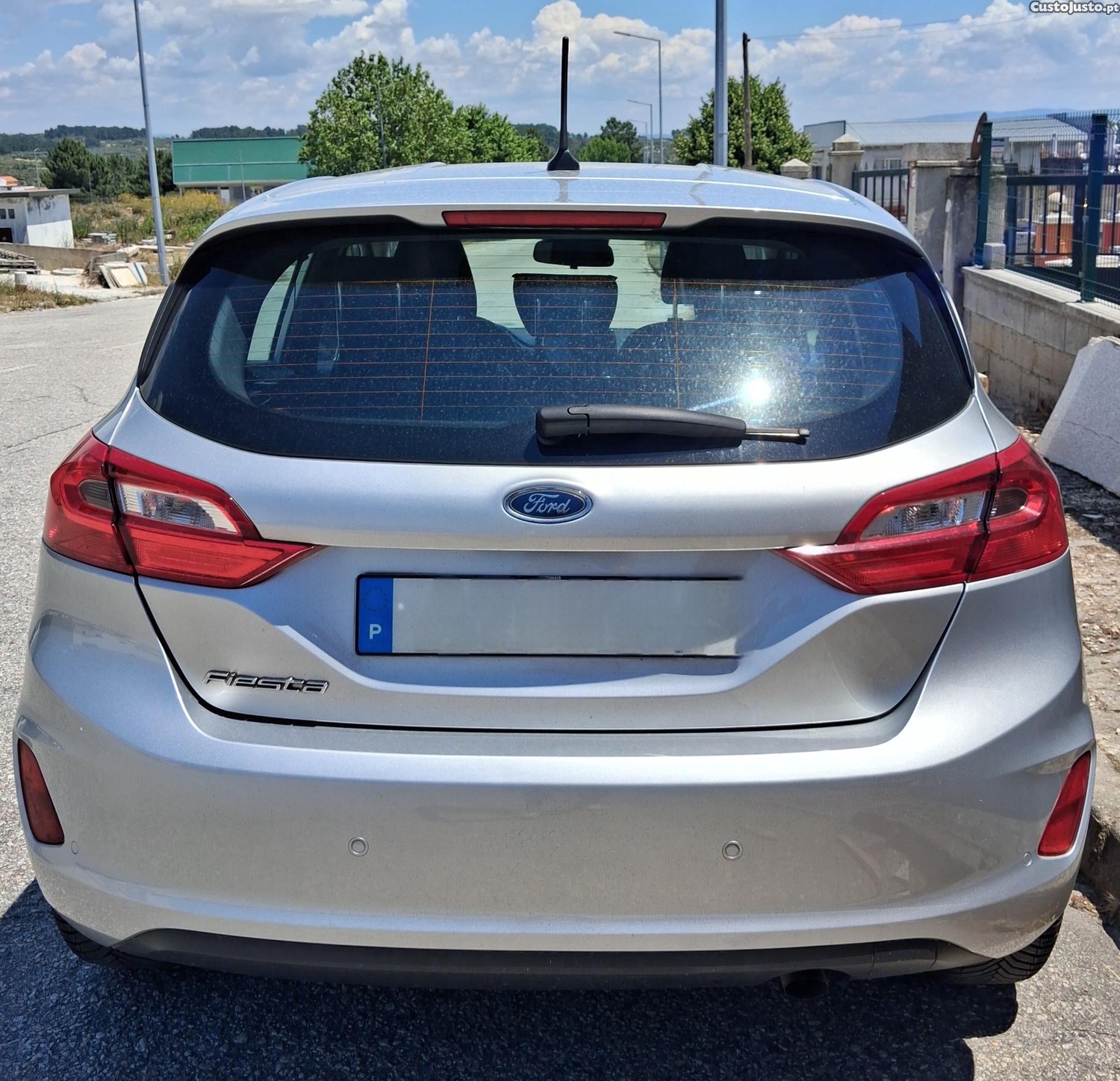 Ford Fiesta TDCi 1.5 Active — fotografia 4