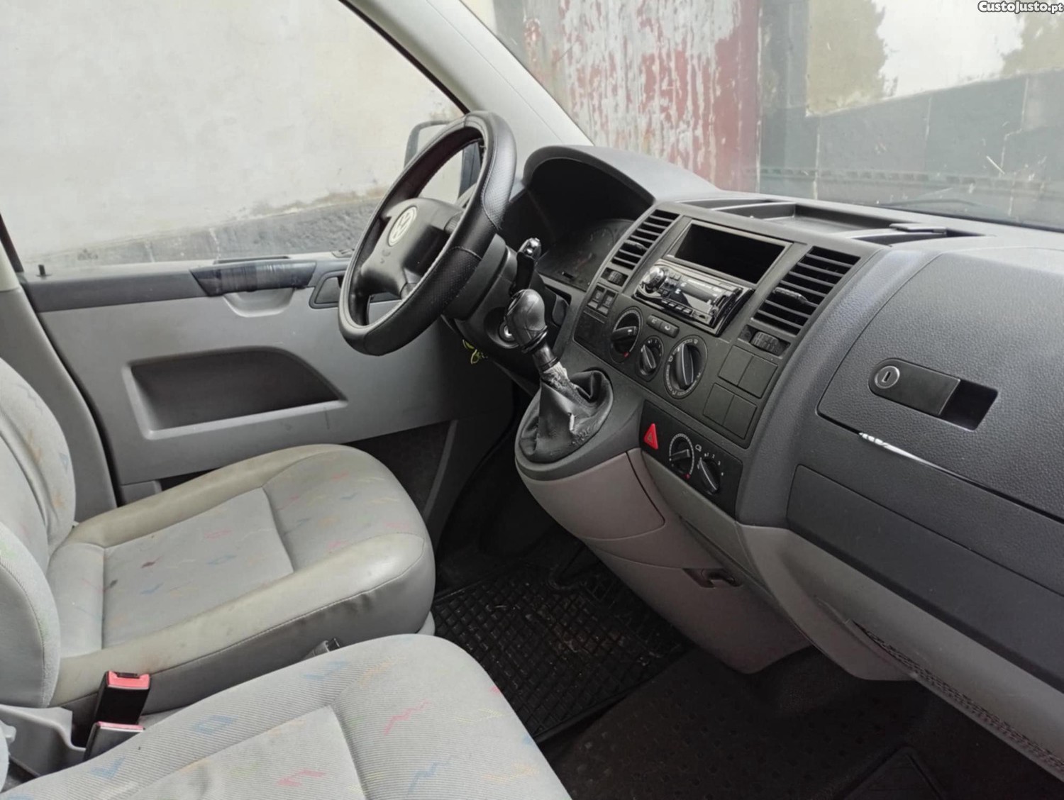 VW Transporter T5 Kombi — photo 5