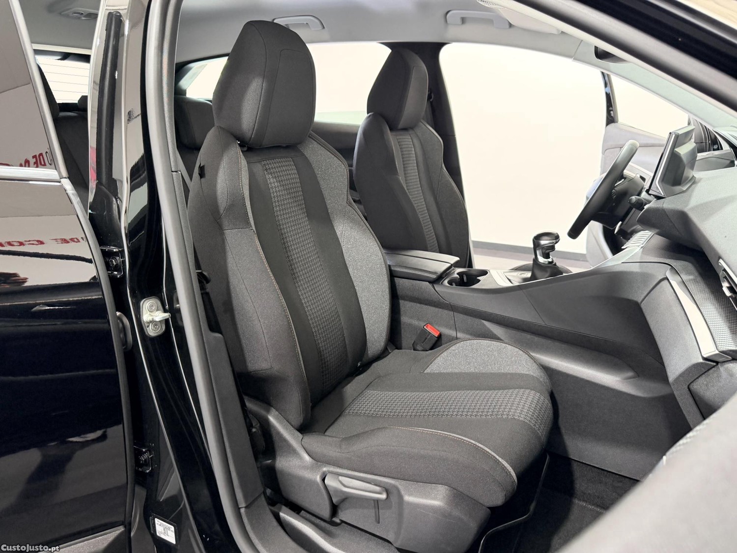 Peugeot 3008 1.5 BLUEHDI ACTIVE 130CV - NACIONAL - — fotografia 9