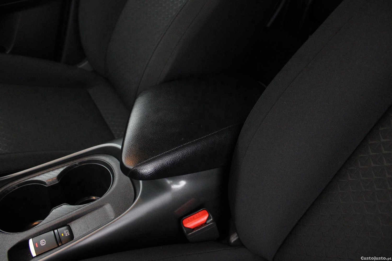 Nissan Juke 1.0 DIG-T ACENTA (AUTO) — fotografia 9