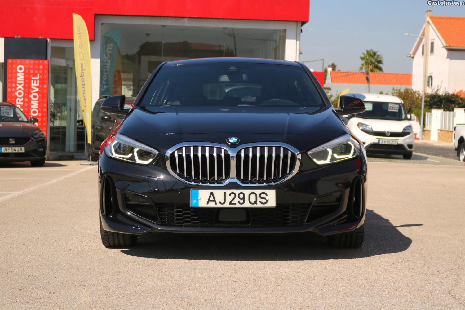 BMW 116 d Corporate Edition M - 21 foto 4
