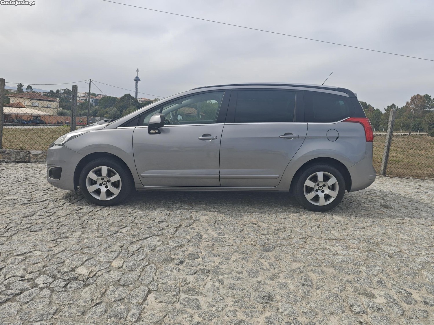 Peugeot 5008 Allure — photo 3
