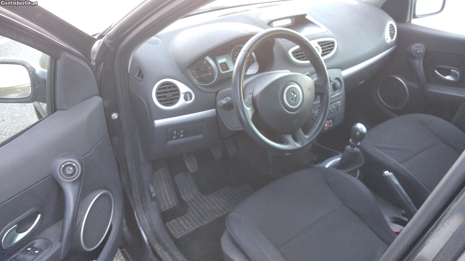 Renault Clio 1.5 dci — photo 4