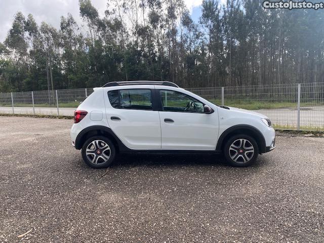 Dacia Sandero 0.9 TCE 90 Cv STEPWAY 23000 Km — fotografia 5