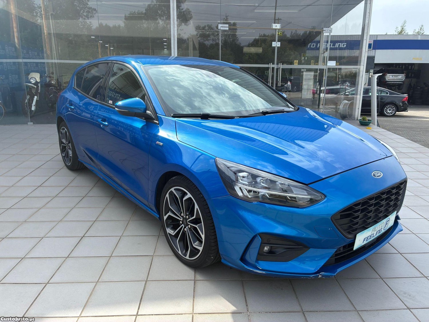 Ford Focus 1.0 EcoBoost Mild-Hybrid ST-Line X — fotografia 23