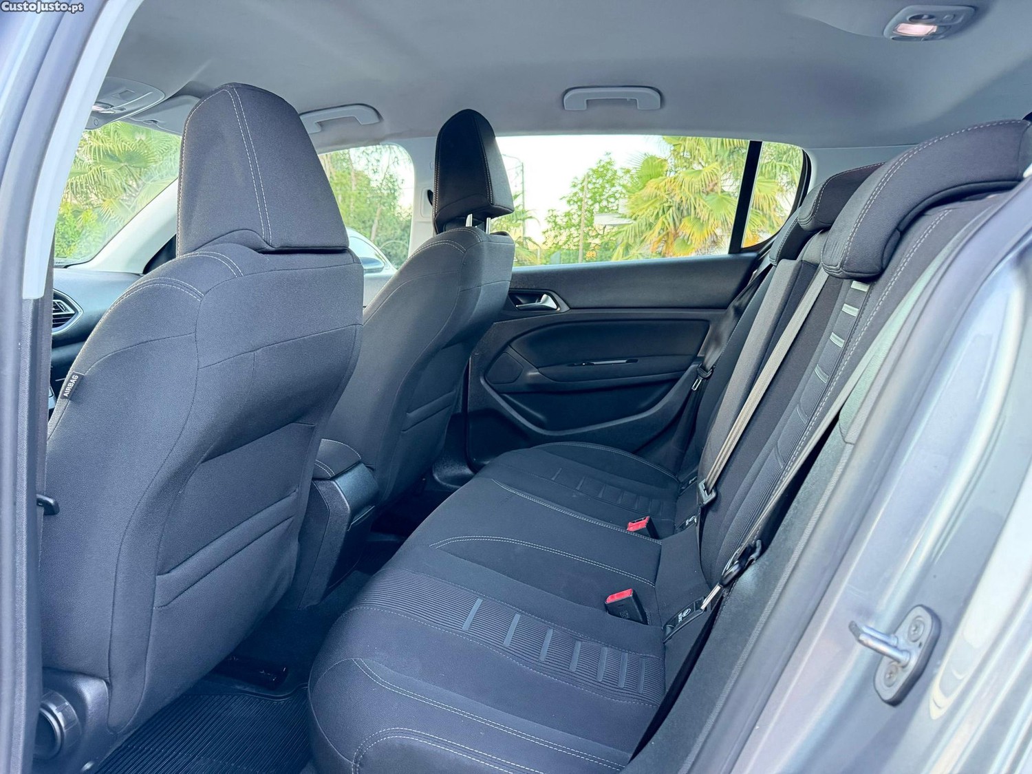 Peugeot 308 1.6 e-HDi Allure — fotografia 4