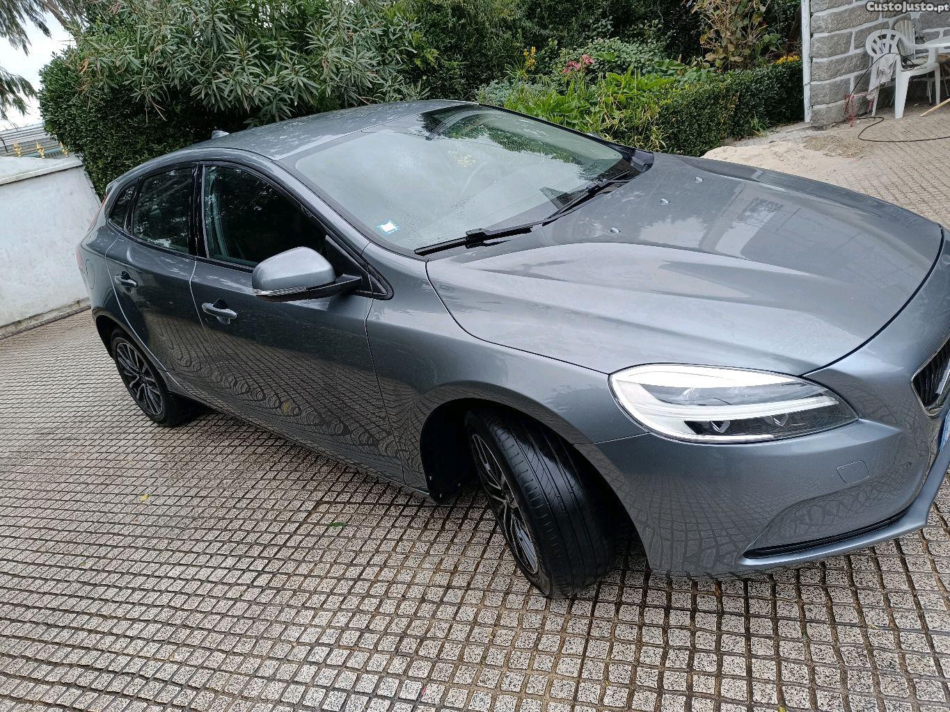 Volvo V40 2.0 — fotografia 2