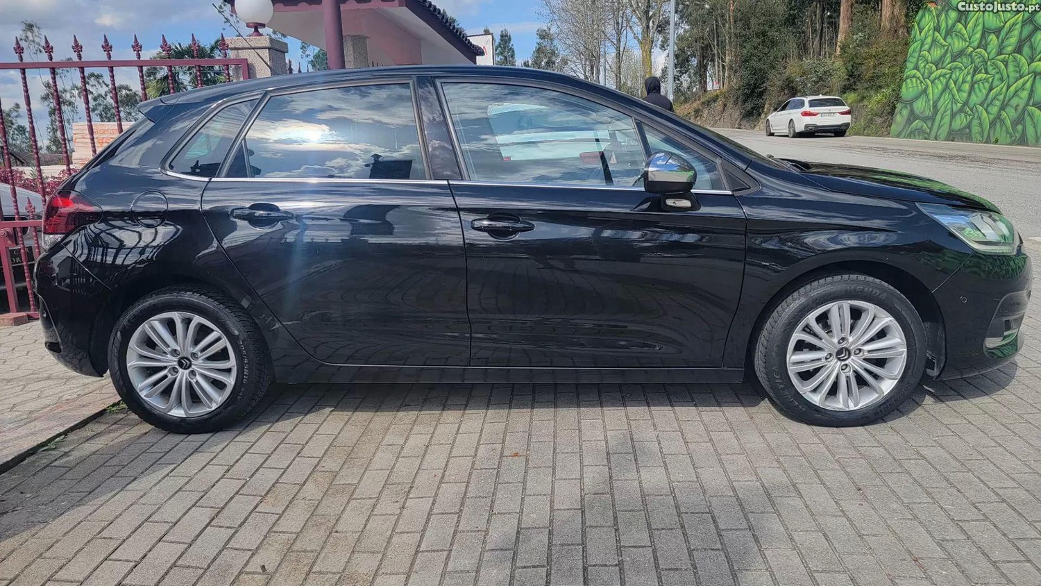 Citroën C4 1.6 bluehdi live — fotografia 17