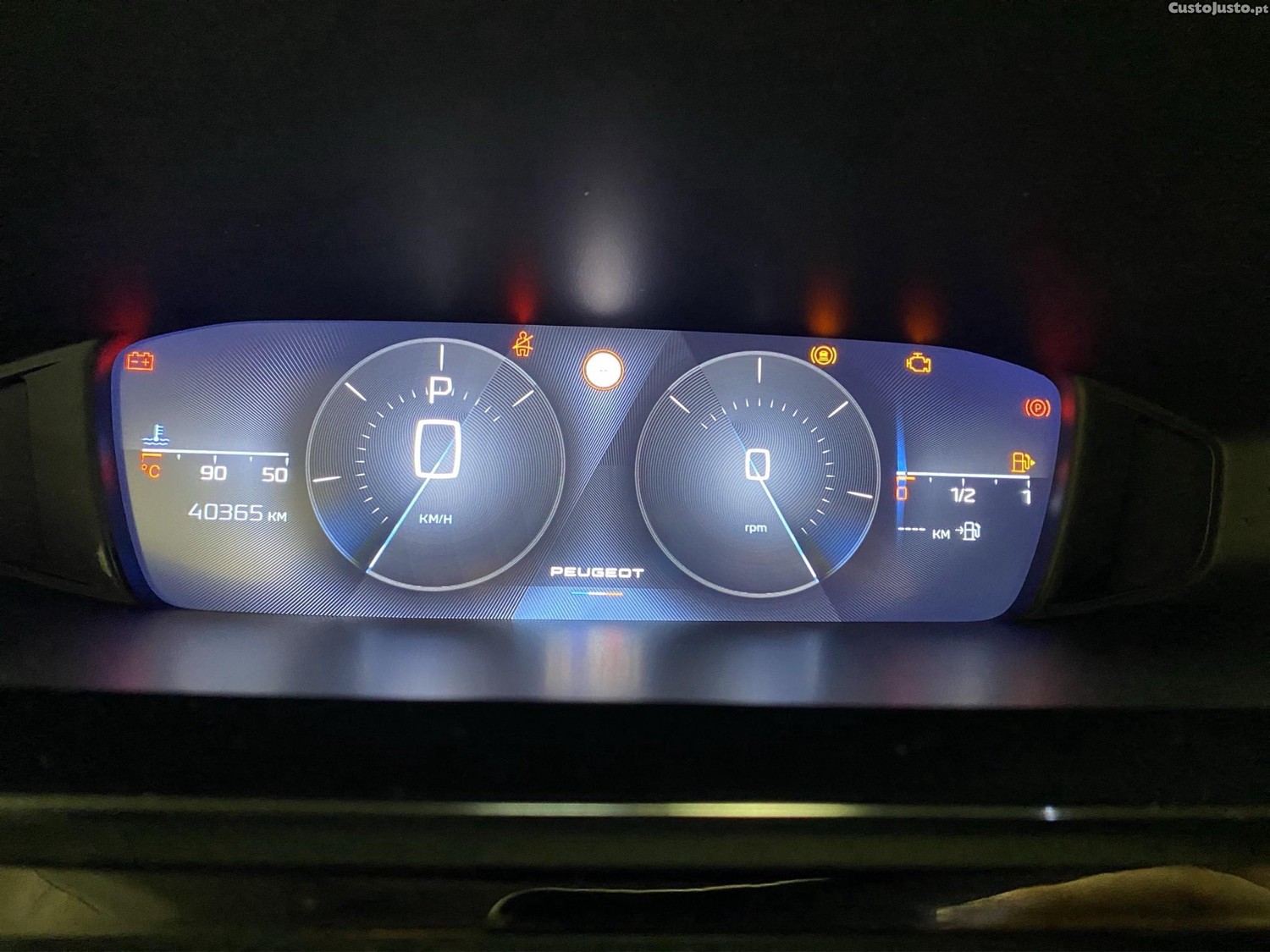 Peugeot 308 SW 1.2 PureTech Allure EAT8 — fotografia 10