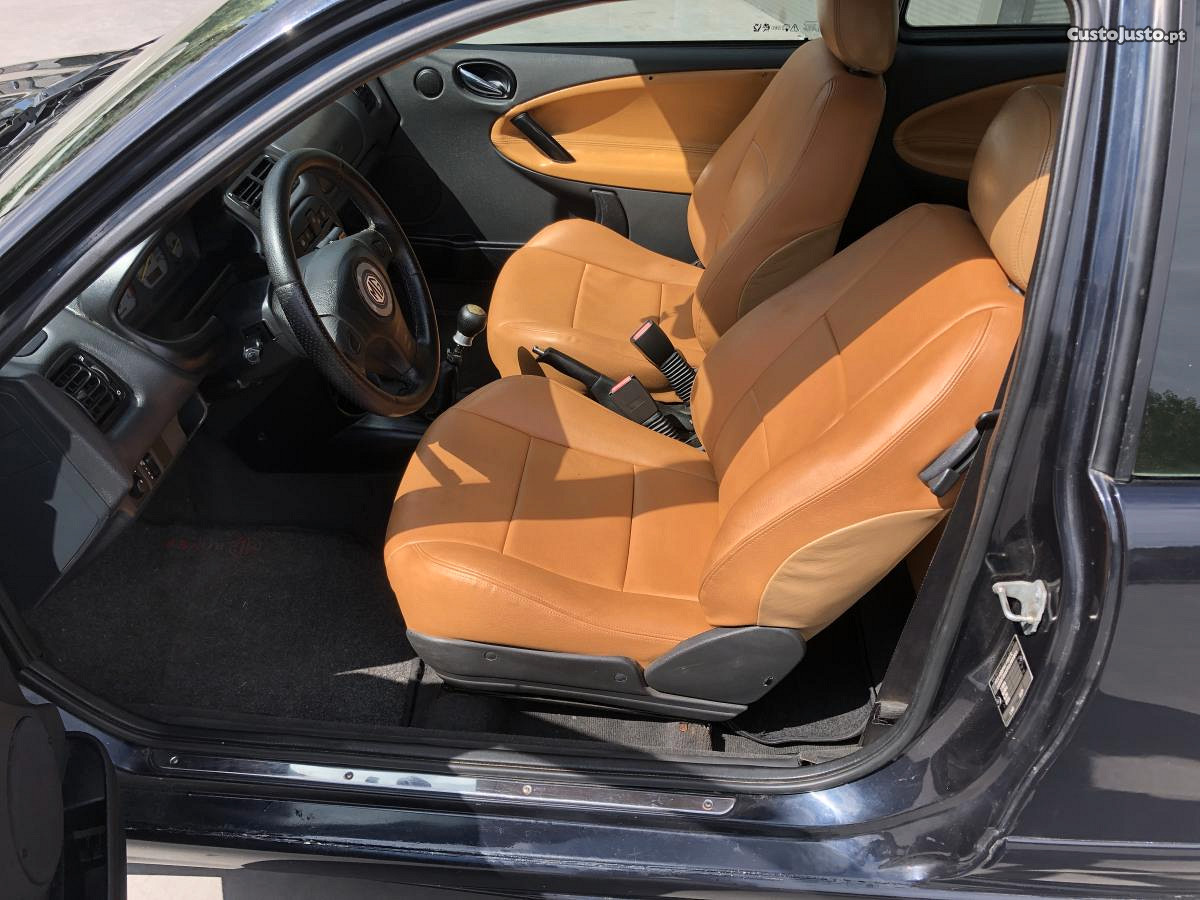 MG ZR Zr — fotografia 4