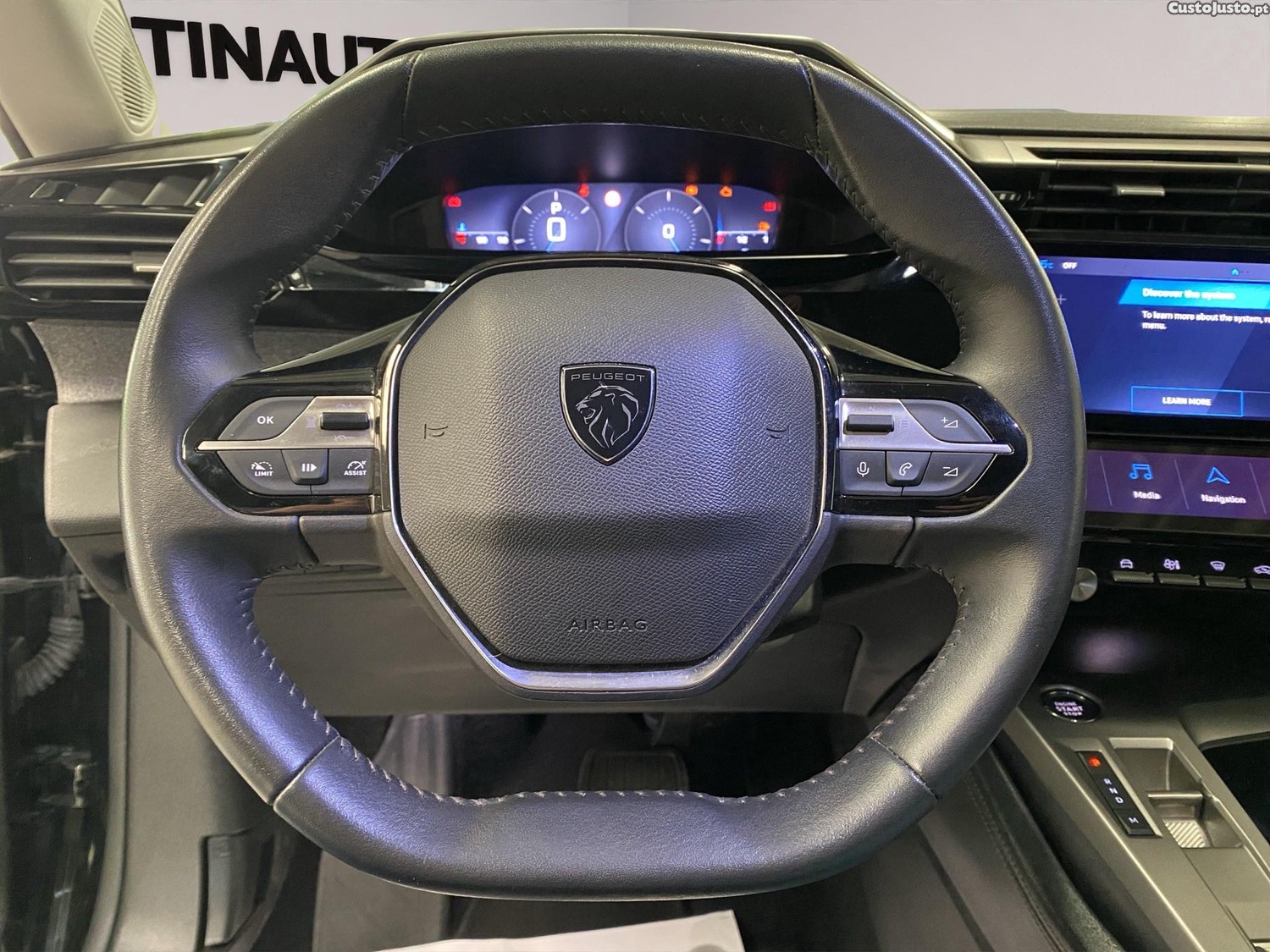 Peugeot 308 SW 1.2 PureTech Allure EAT8 — fotografia 11