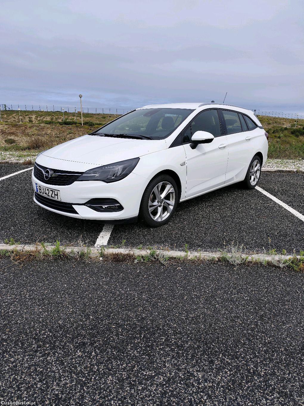 Opel Astra Sports tour — photo 2