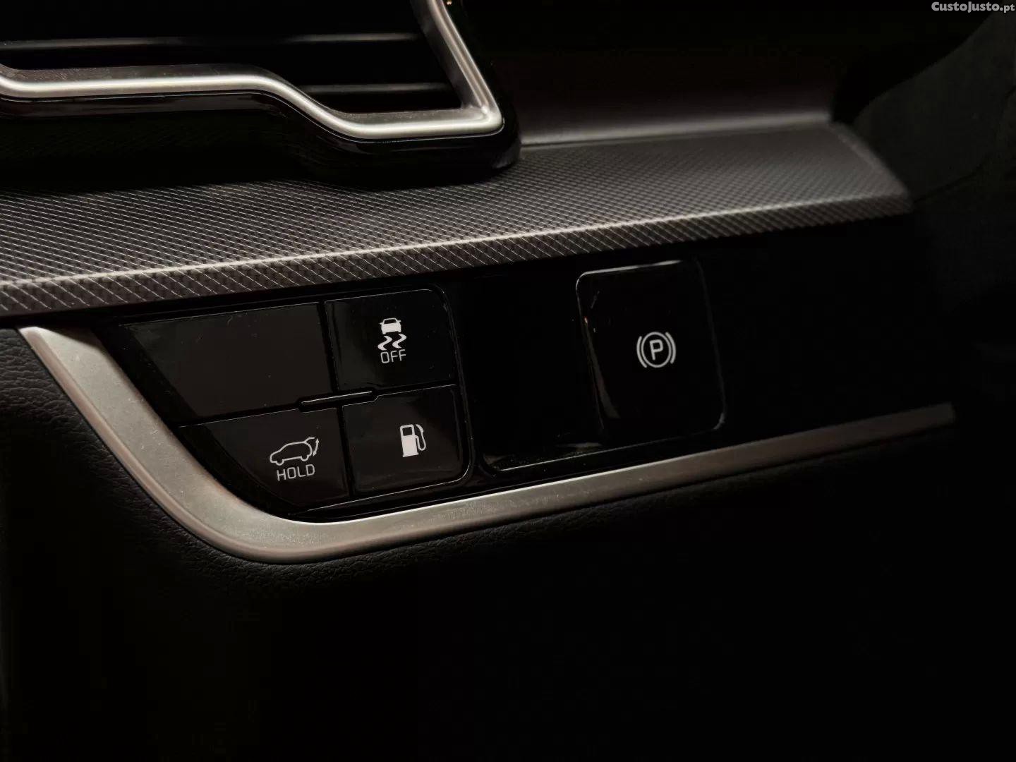 Kia Sportage 1.6 t-gdi phev tech — fotografia 12