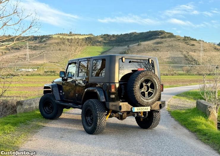 Jeep Wrangler 2.8 CRD DPF Auto Sahara — fotografia 5