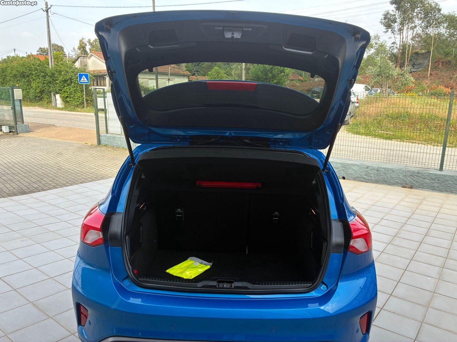 Ford Focus 1.0 EcoBoost Mild-Hybrid ST-Line X — fotografia 19