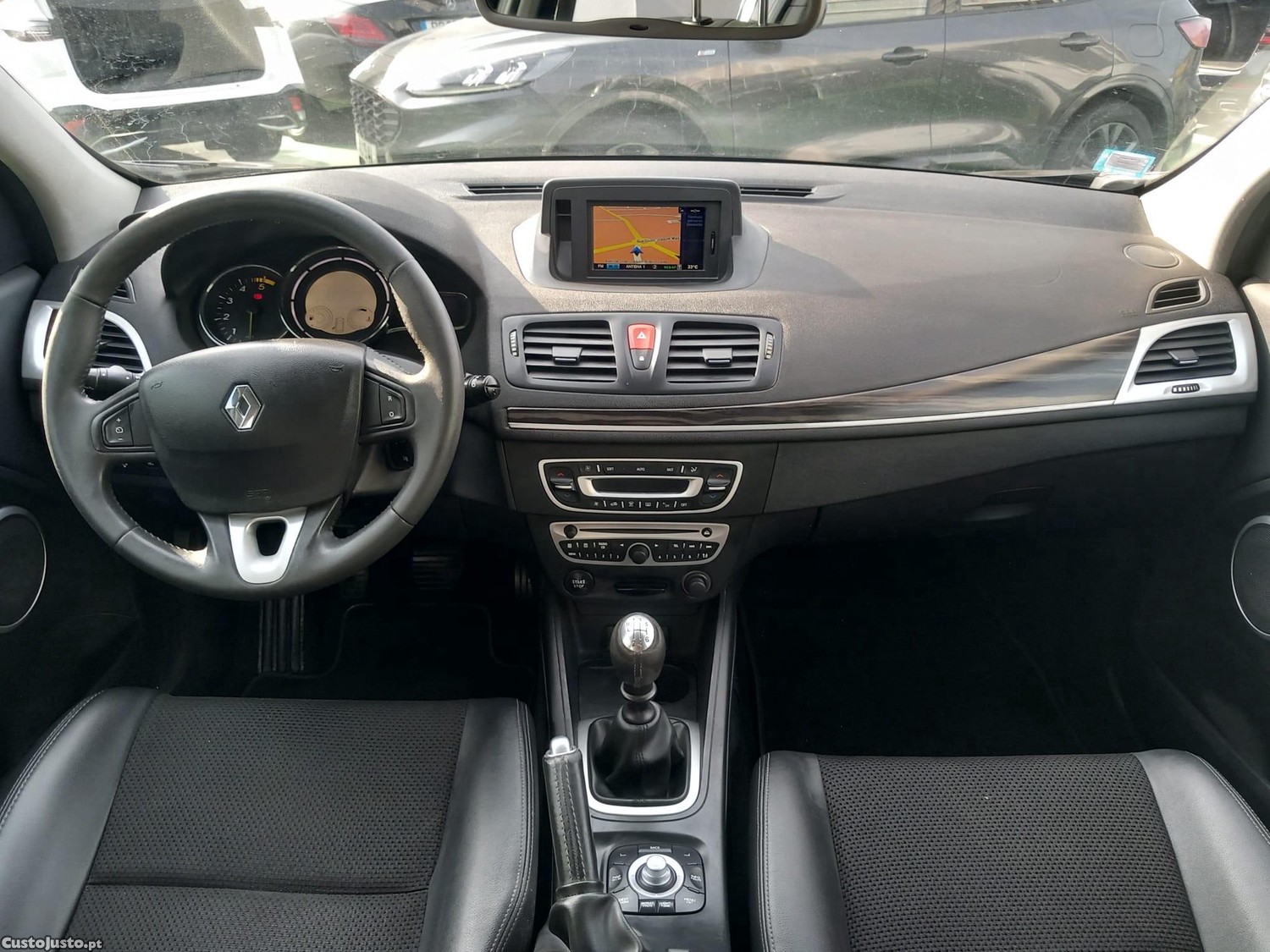 Renault Mégane Sport Tourer 1.5 dCi Confort SS — fotografia 6