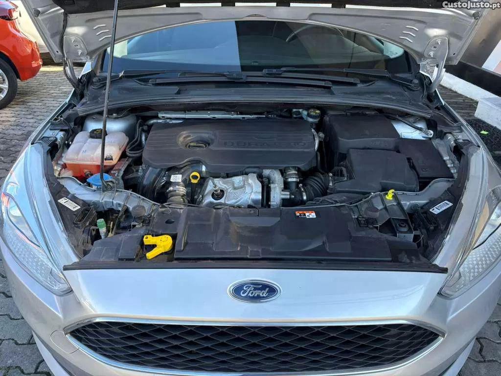 Ford Focus 1.5 ecoblue s&s aut. cool&connect — fotografia 9