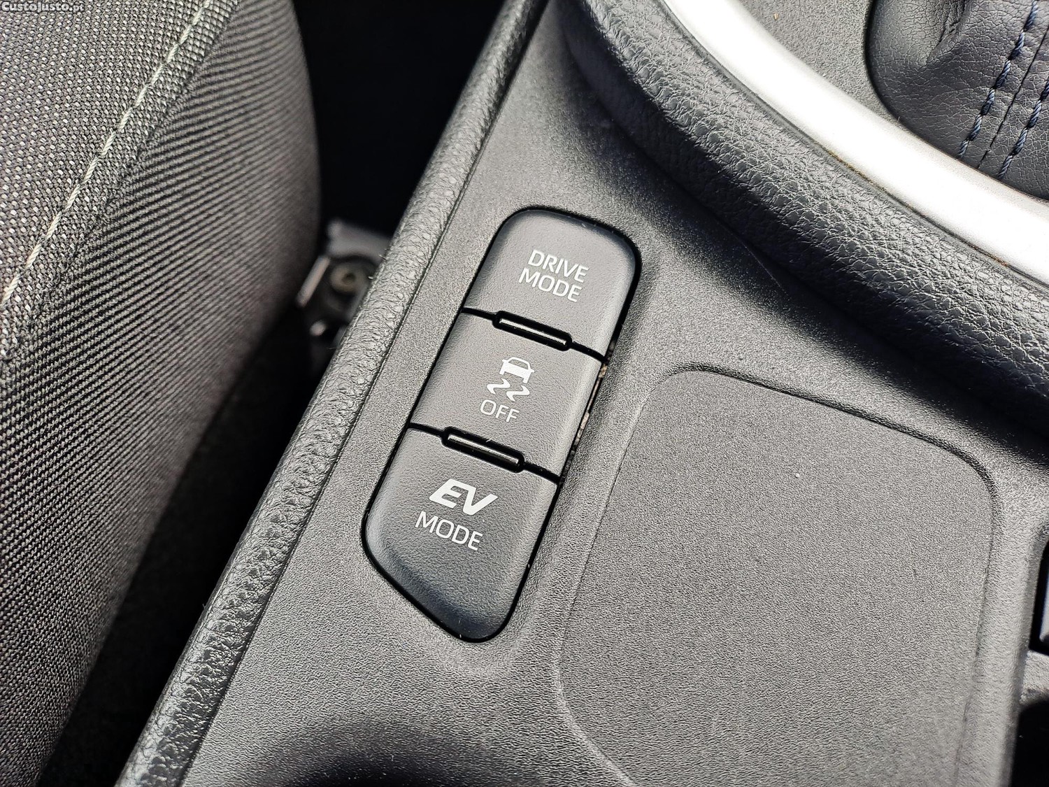 Toyota Yaris 1.5HDF EXCLUSIVE 116CV HIBRIDO/GASOLINA 2022 — fotografia 8