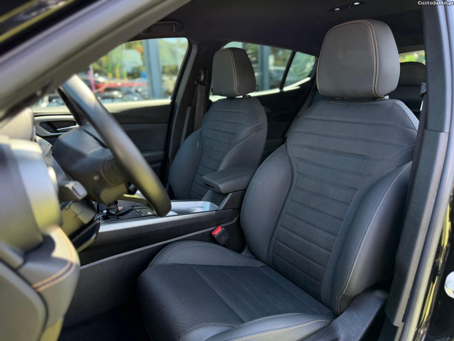 Alfa Romeo Tonale 1.3 Plug-In Hybrid TI e-AWD — fotografia 14