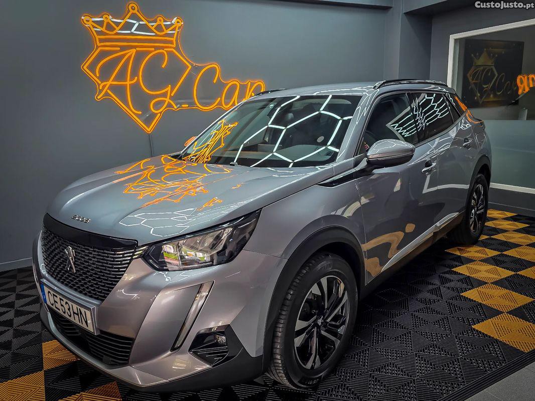 Peugeot 2008 PureTech 130 EAT8 Allure — photo 3
