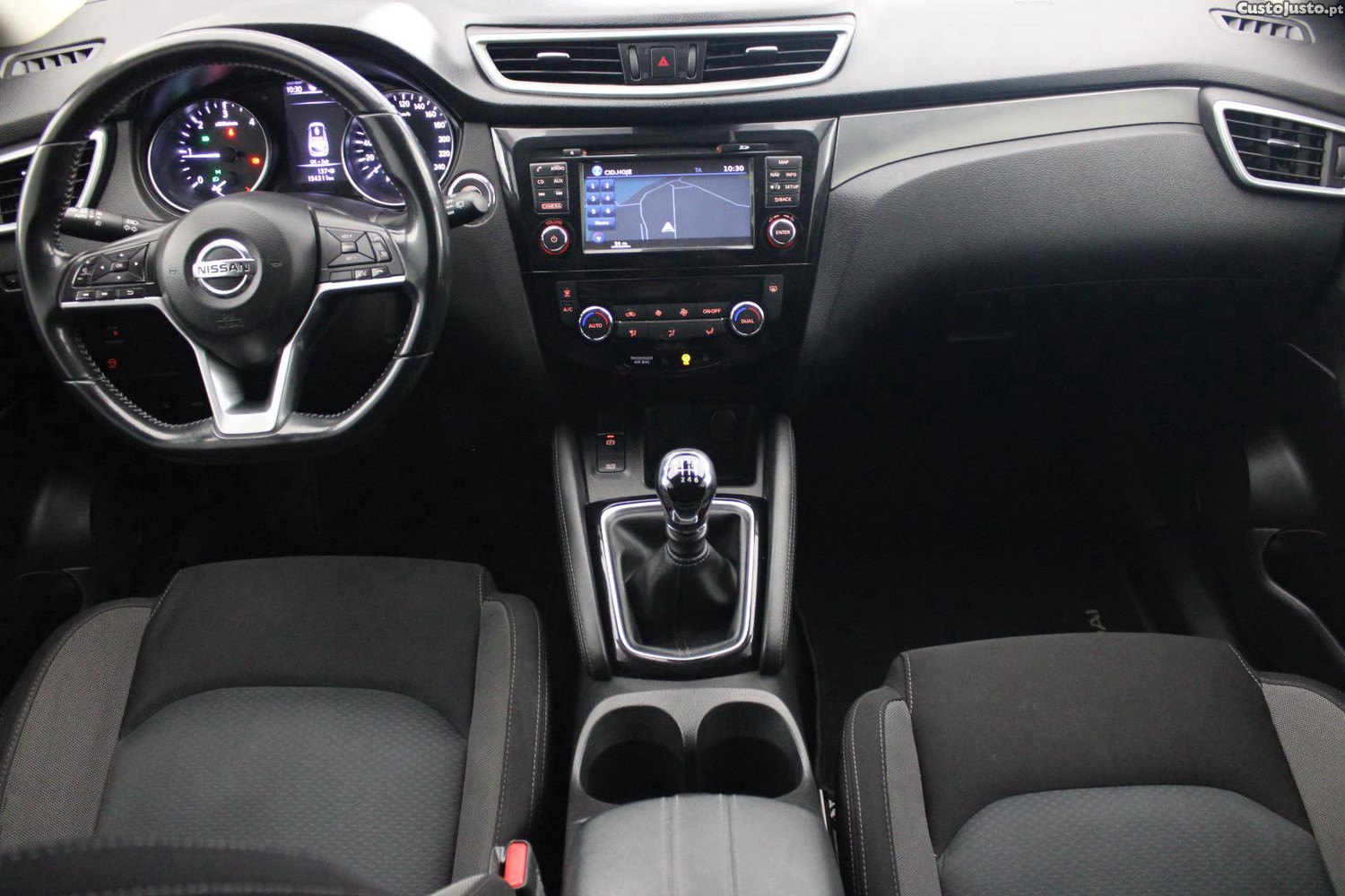 Nissan Qashqai 1.5 DCI — fotografia 30