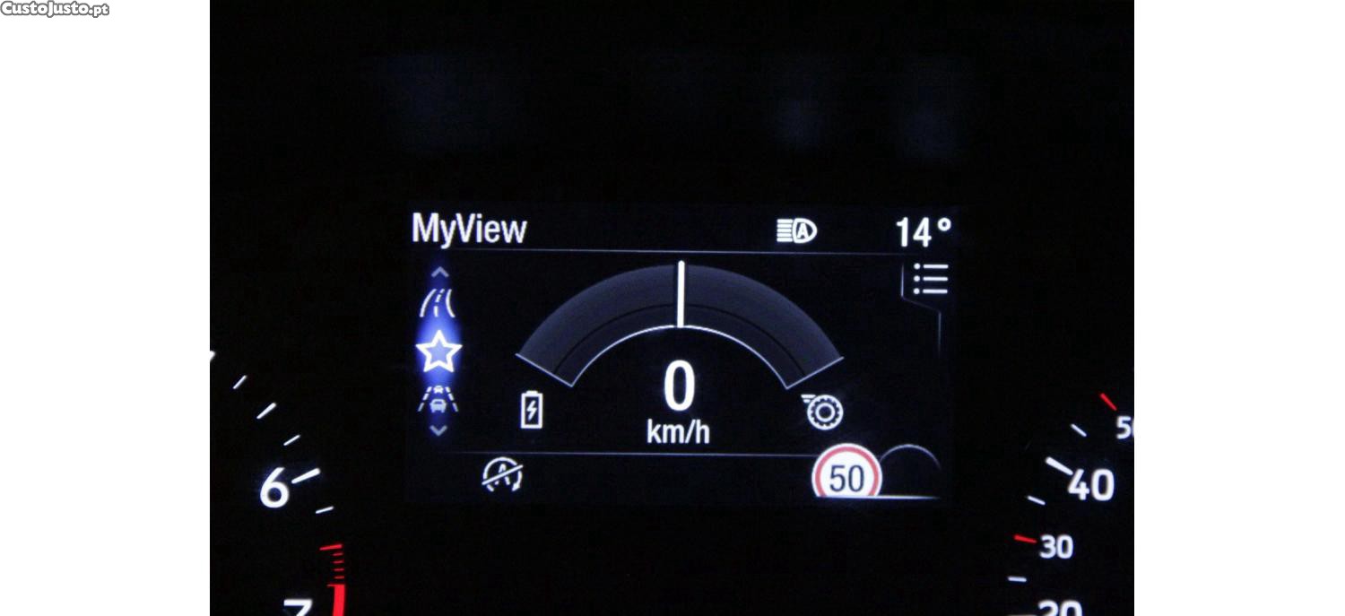 Ford Focus 1.0 EcoBoost 125cv MHEV ST-Line — fotografia 22