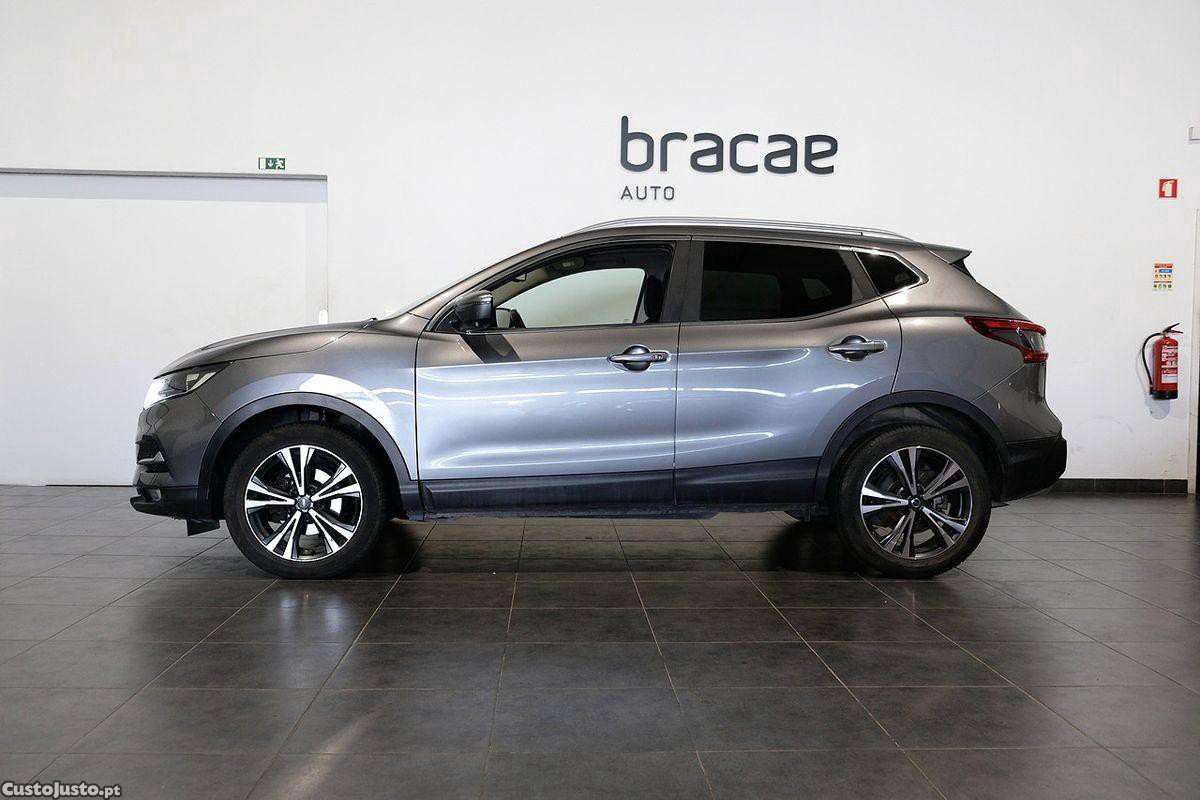 Nissan Qashqai 1.5 dCi N-Connecta J18+Led — photo 5