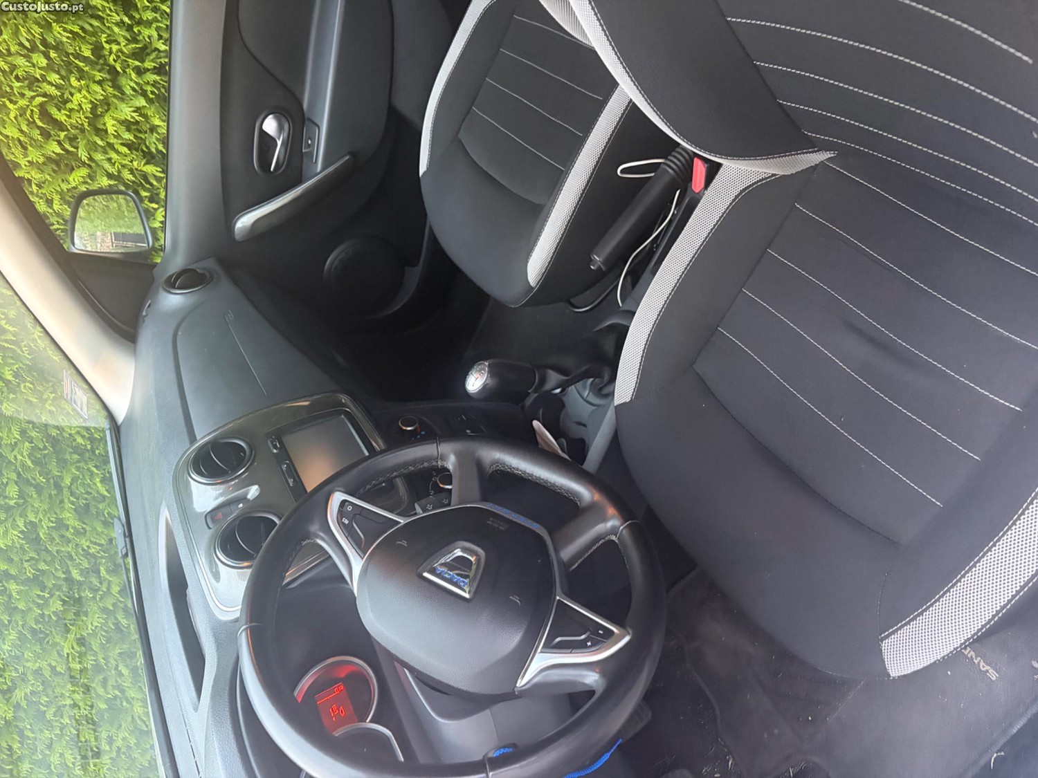 Dacia Sandero Initial — fotografia 3