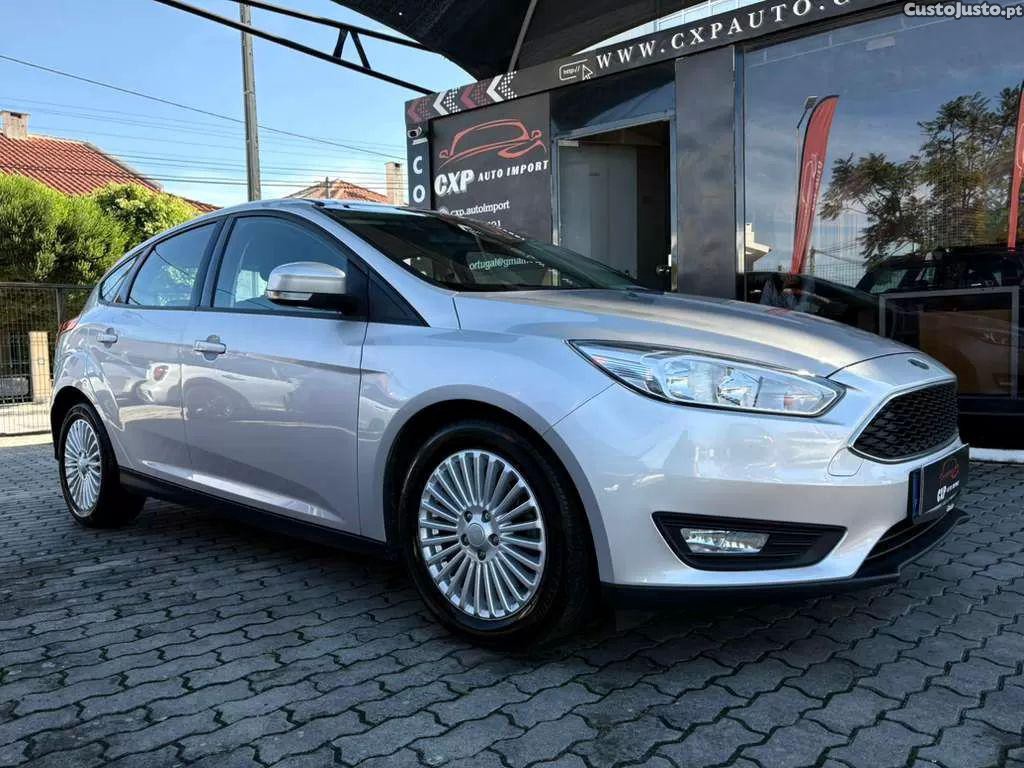 Ford Focus 1.5 ecoblue s&s aut. cool&connect — fotografia 5