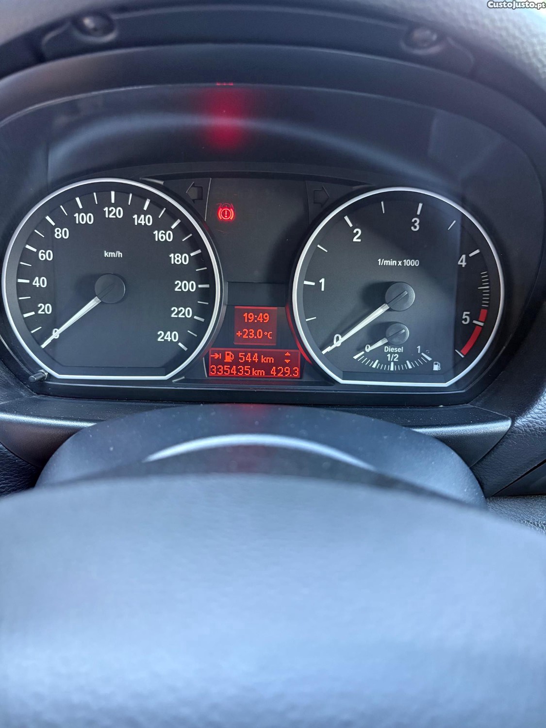 BMW 116 c/GPS 2.0d cv — fotografia 7