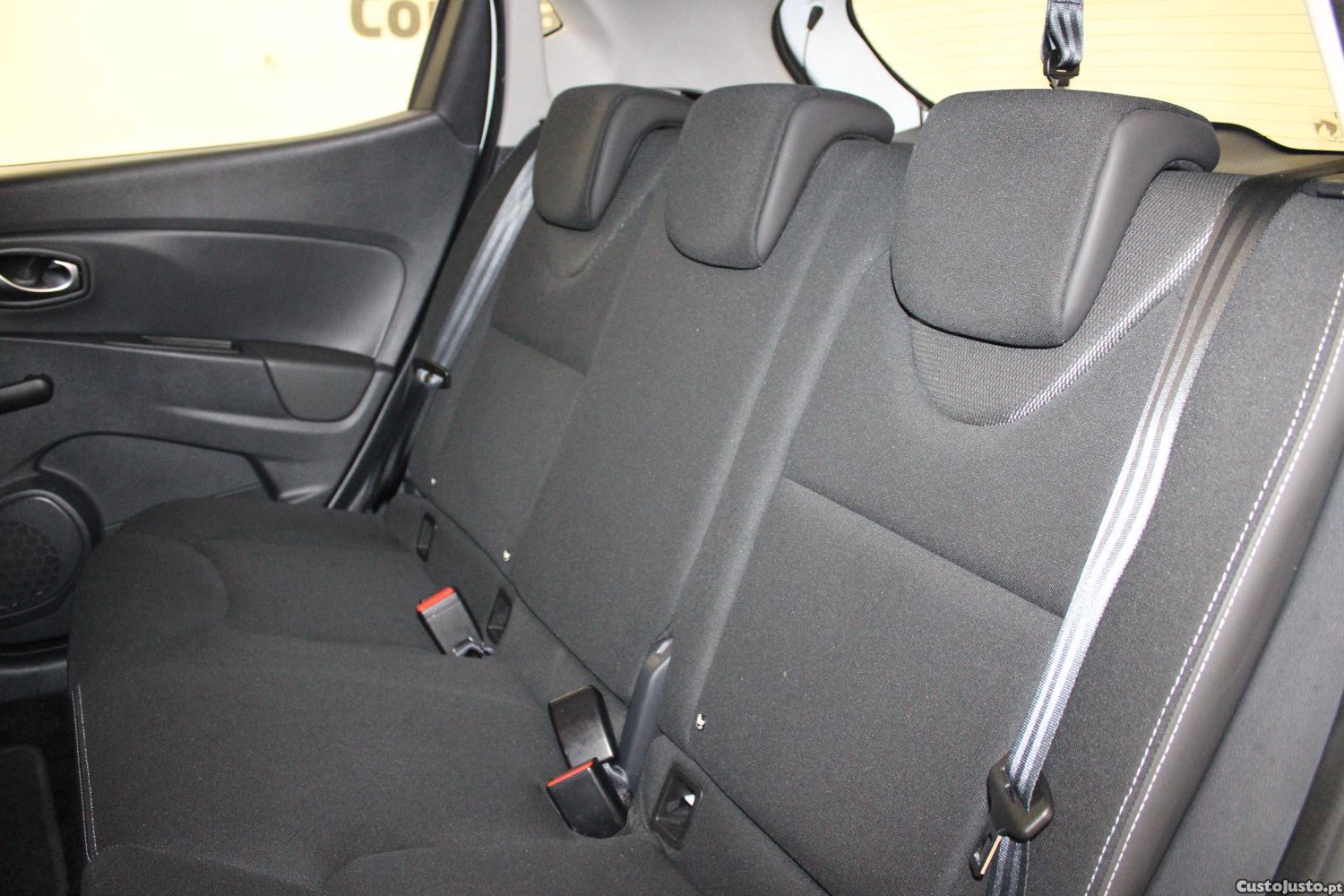 Renault Clio 1.5 DCI ZEN — fotografia 6